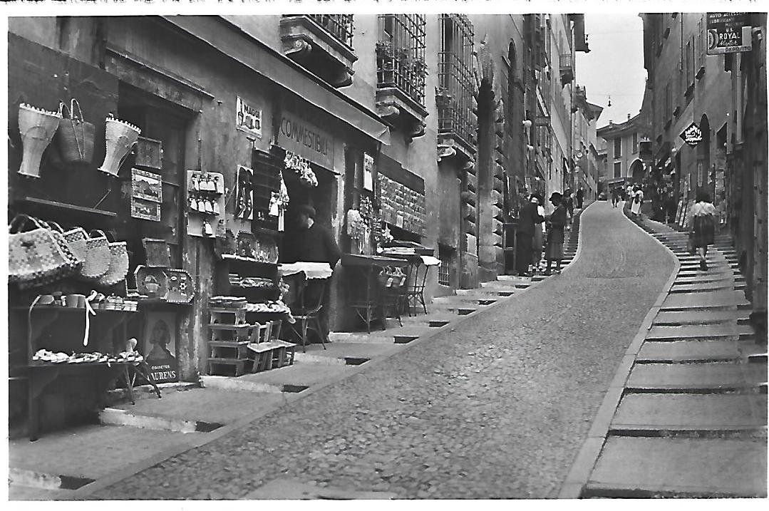 Cartoline postali: Lugano Via Cattedrale – Usato da Wetzikon ZH venduto da Brulu100