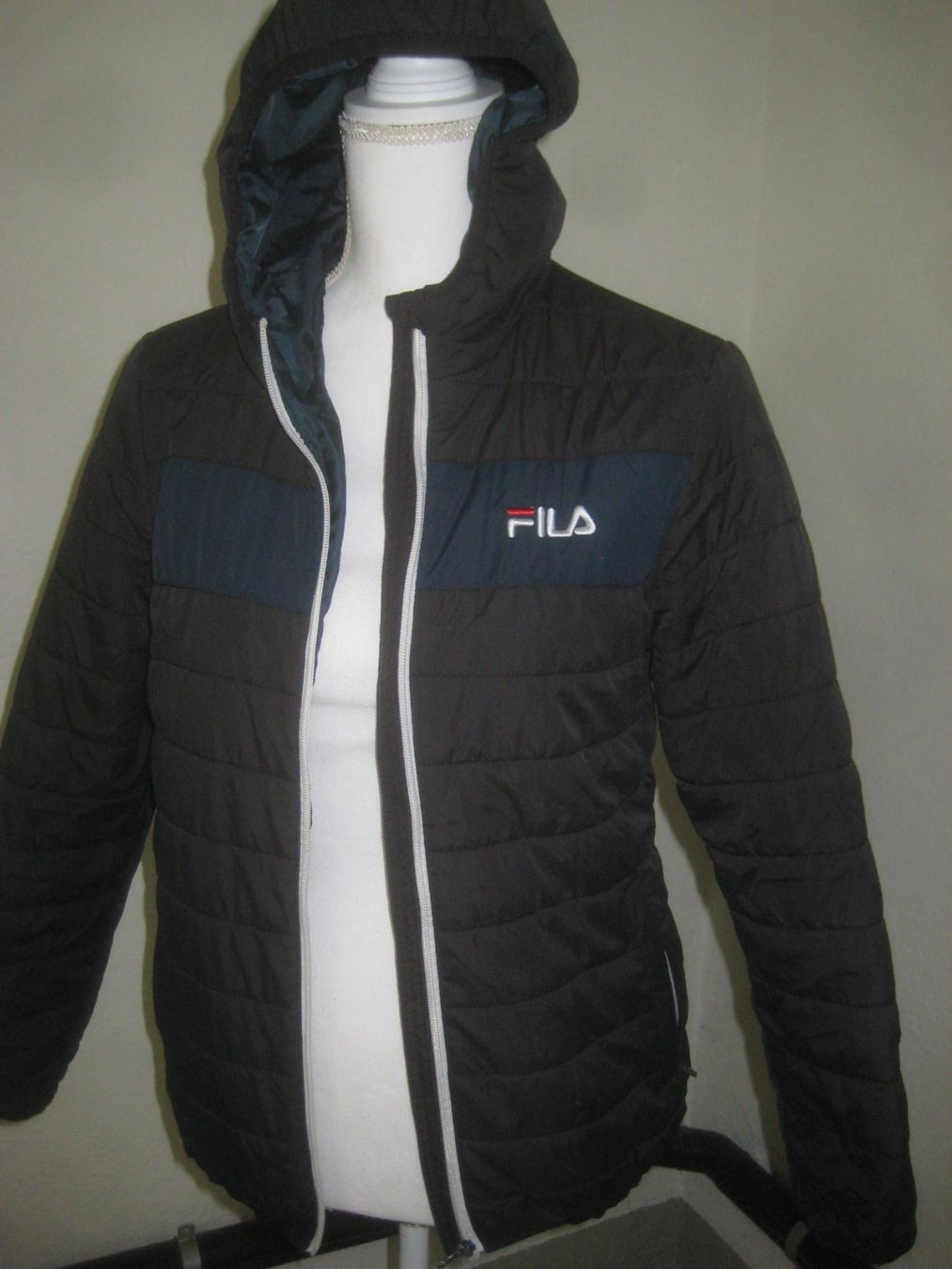 Fila Vestes & Manteaux: KNABEN  JACKE – D'occasion à Uster par flocke1