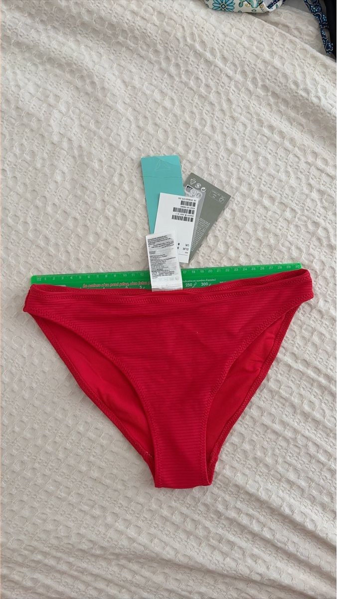 H&M Costumi da bagno & Bikini: Red bikini bottom top size 36 new – Nuovo e nell'imballaggio originale da Commugny venduto da thibbbo