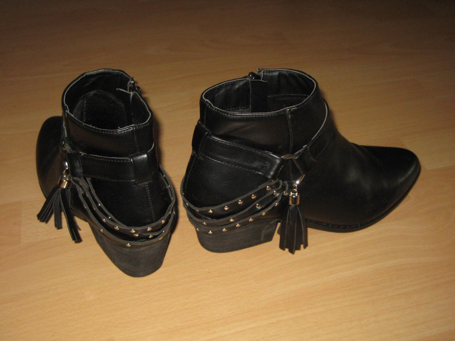 Scarpe da donna: Schwarze Stiefeletten Gr. 39 – Usato da Greifensee venduto da Janali01 3