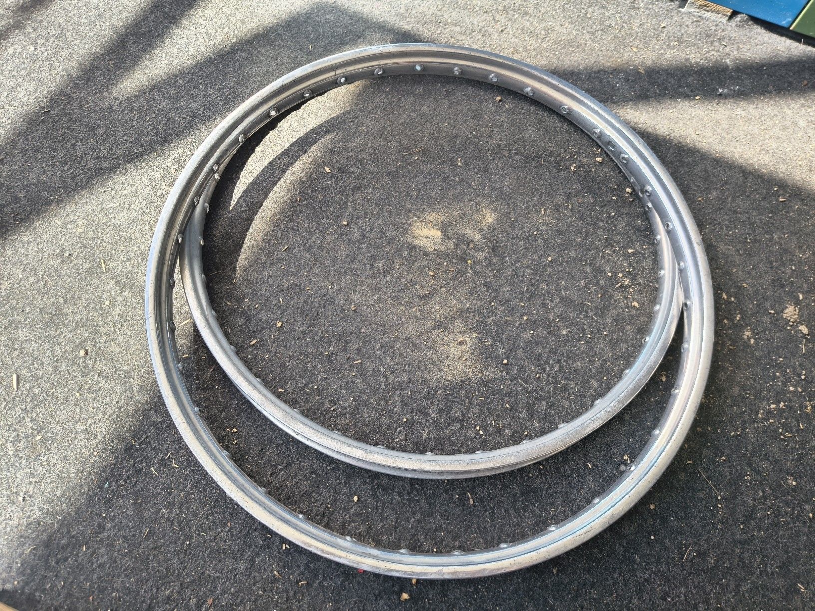 Cerchioni: Felgen 23x2 Weinmann – Usato da Volketswil venduto da wrrhx