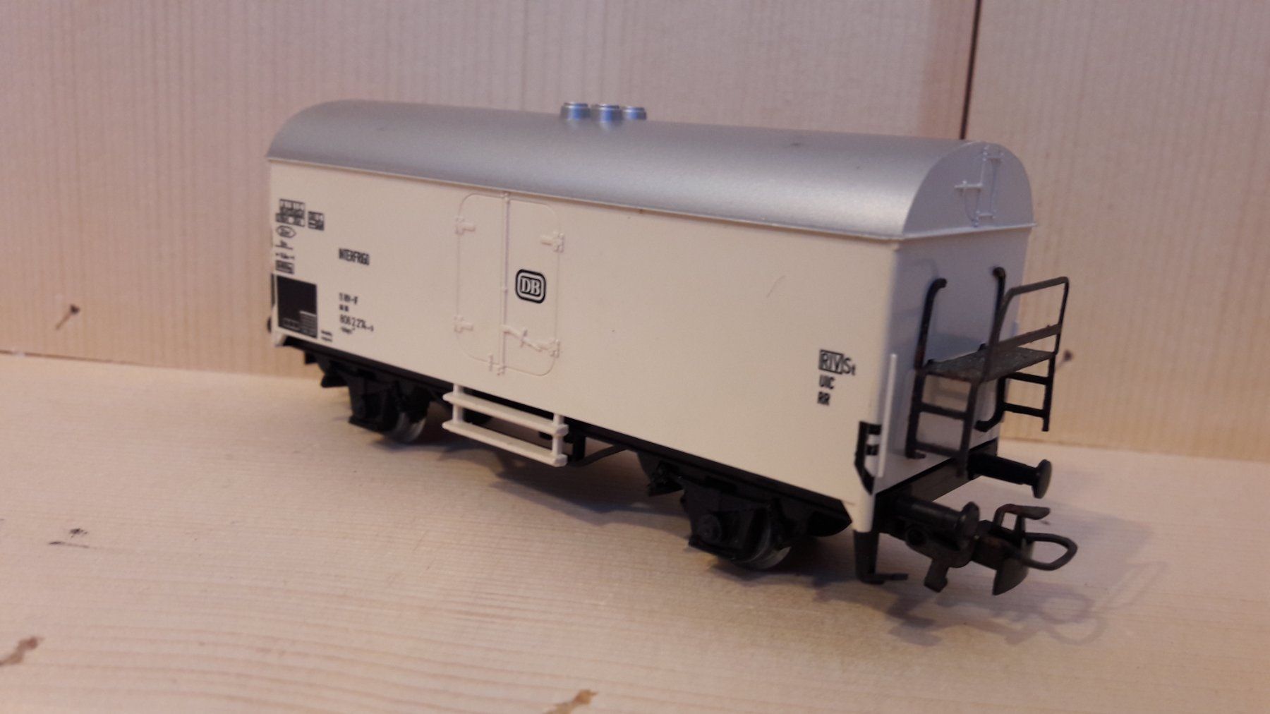 Märklin Modelleisenbahnen: Märklin HO AC : DB wagon frigo "Ichqrs" – Gebraucht aus Buttes von Cafe2005 4