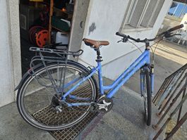 Trekkingrad Trekking blau mit Gepäckträger gebraucht