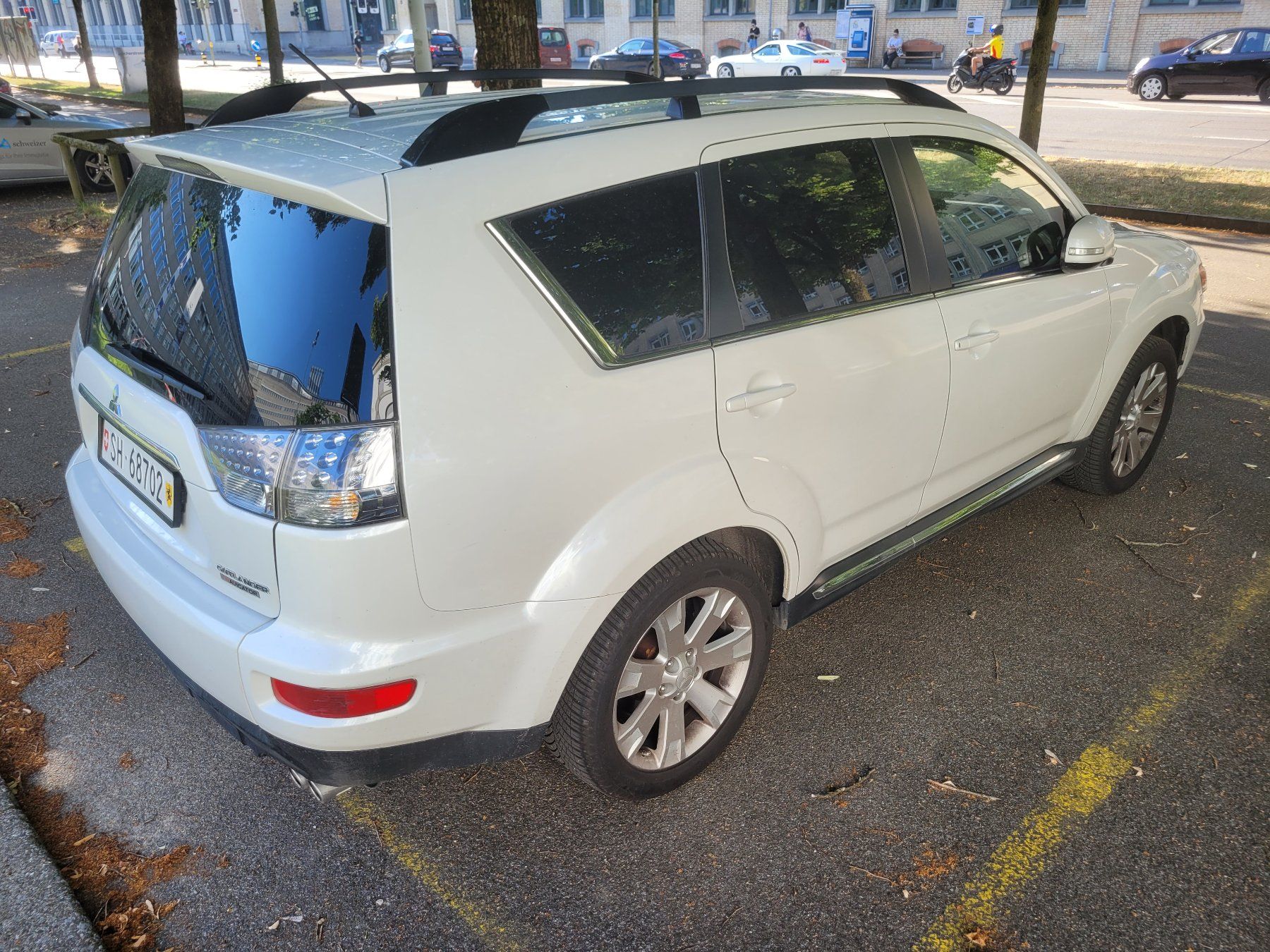 Mitsubishi Automobili: Mitsubishi Outlander Navigator 2.2L DID 4WD – Usato da Rüdlingen venduto da ChristophFritschi 3