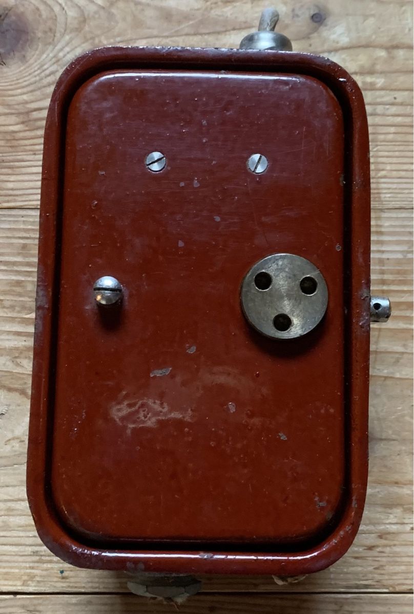 Stecker: Multiplexkasten 2x2 aus Bunker der CH Armee – Gebraucht aus Goldingen von Bergler012 2