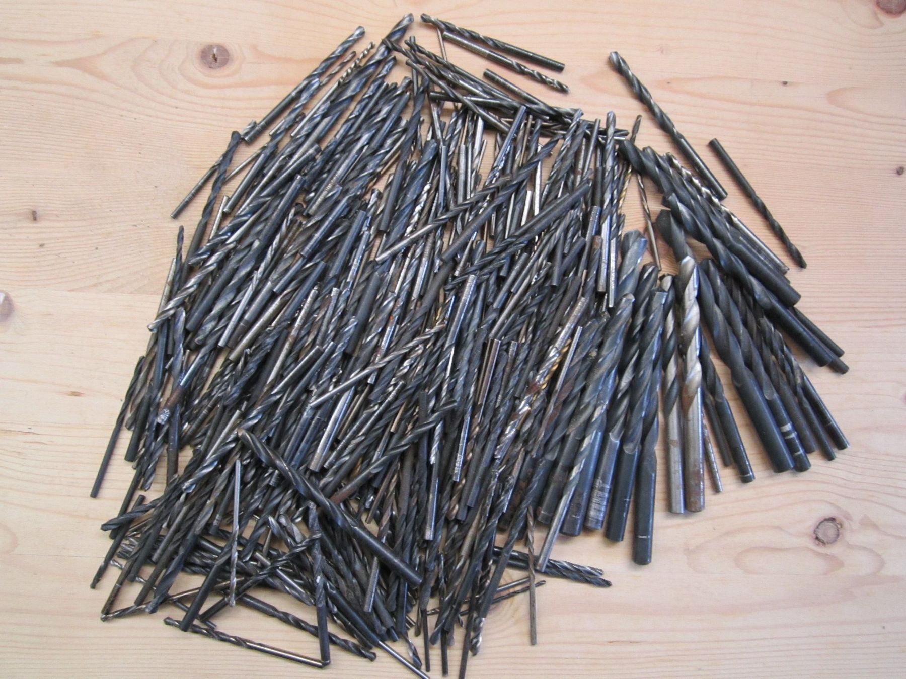 Alle Werkzeuge: Diverse Eisenbohrer 2mm - 10mm 2,4Kg – Gebraucht aus Zuchwil von Bobi11