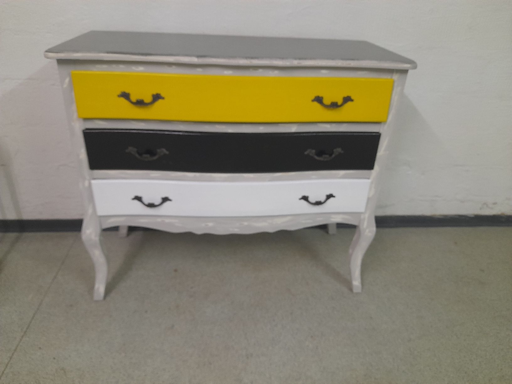 Cassettiere: Kommode shabby – Usato da Glattbrugg venduto da B_B