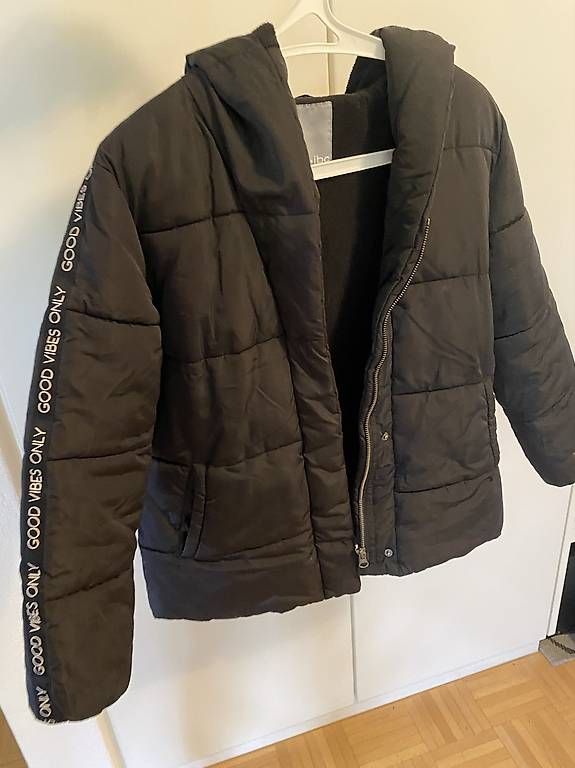 Vestes & Manteaux: Winterjacke gr. 146  – D'occasion à Binz par kat_s2w7 2