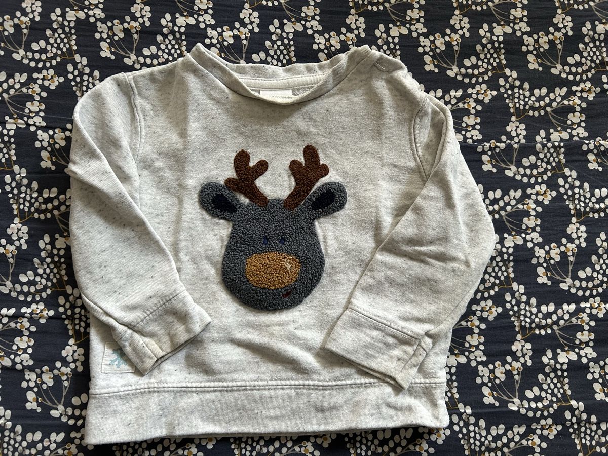 Zara Pulls et sweat-shirts: Pull Zara taille 92 – D'occasion à Lausanne par SaraSkjellaug