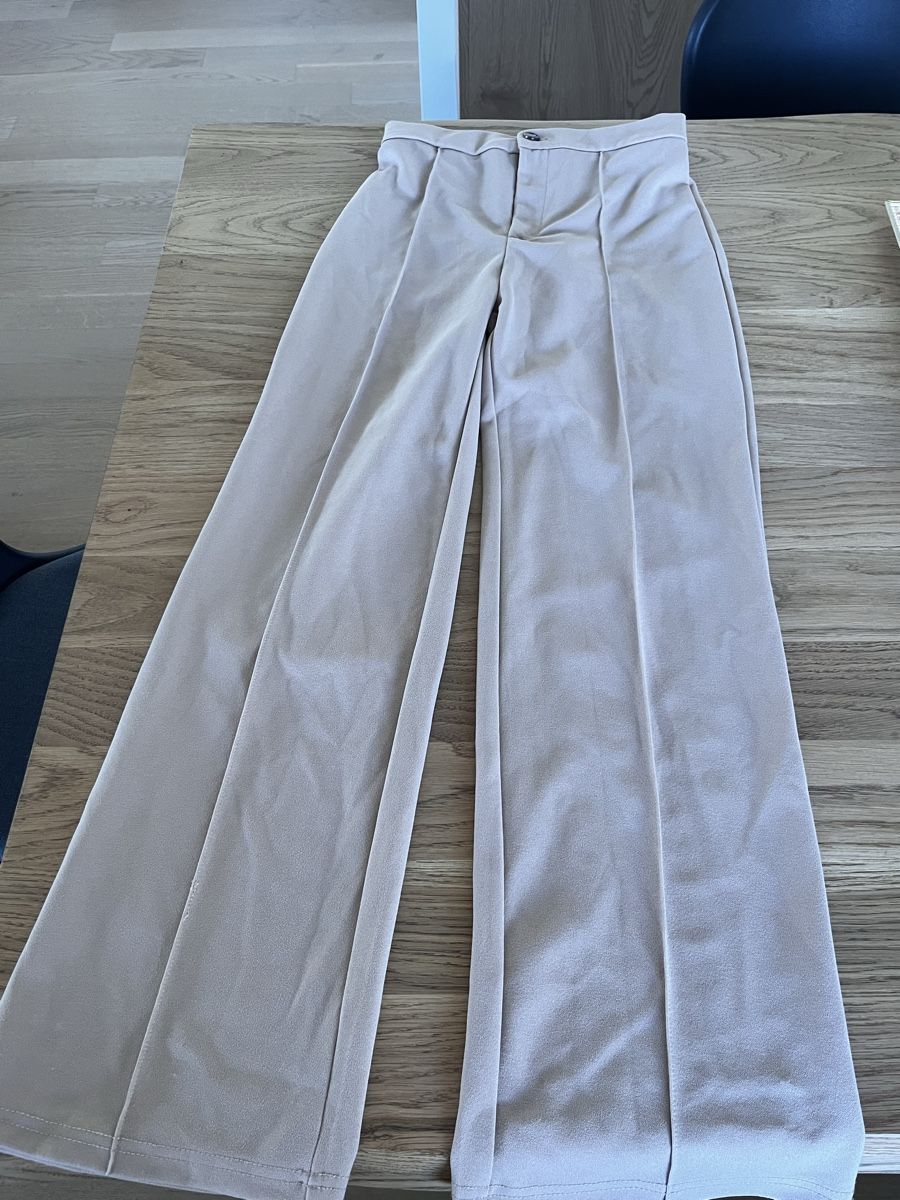Shein Pantaloni: Stoffhose – Nuovo (secondo la descrizione) da Wangen b. Olten venduto da oli_f9b8