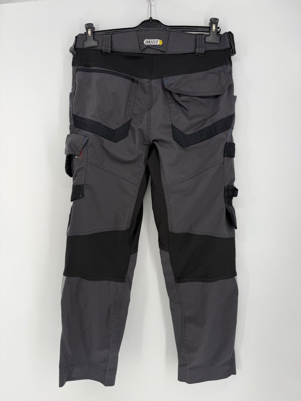 Pantaloni: Dassy Dynax Arbeitshose, Grau/Schwarz, Gr. 46 – Nuovo (secondo la descrizione) da Auenstein venduto da moin. 1