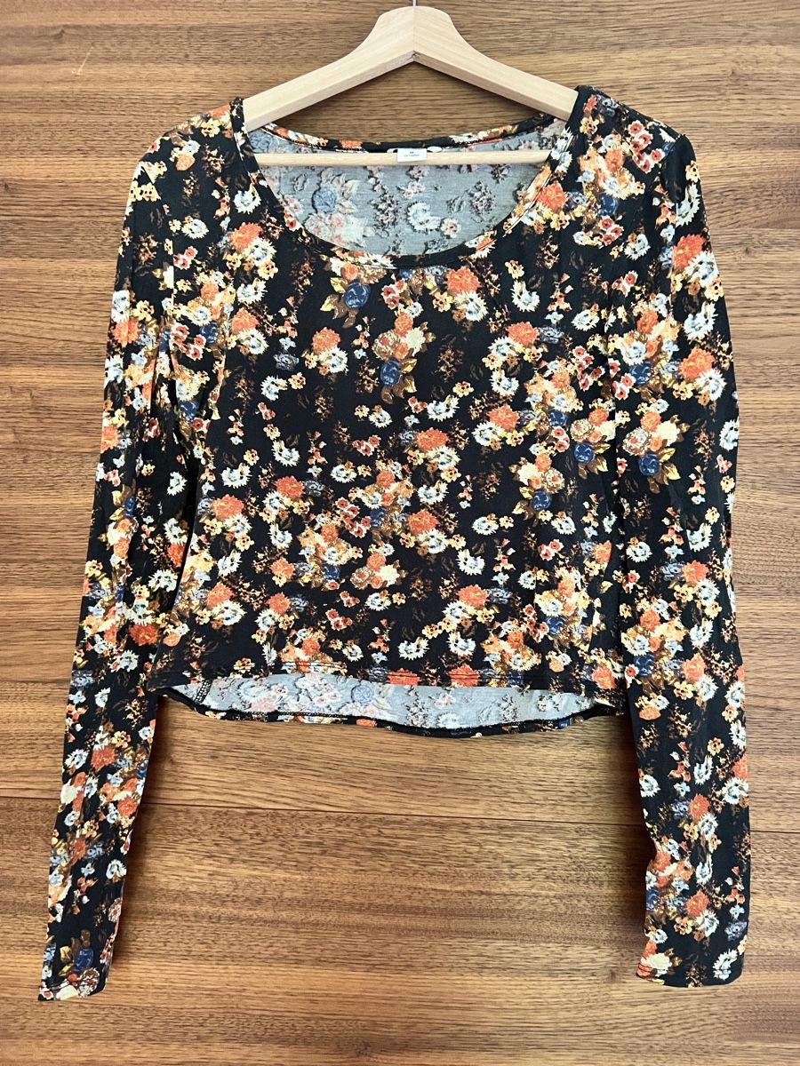Monki T-shirt: Crop Shirt, Grösse M, Blumenmuster, – Usato da Zürich venduto da len_2rmp