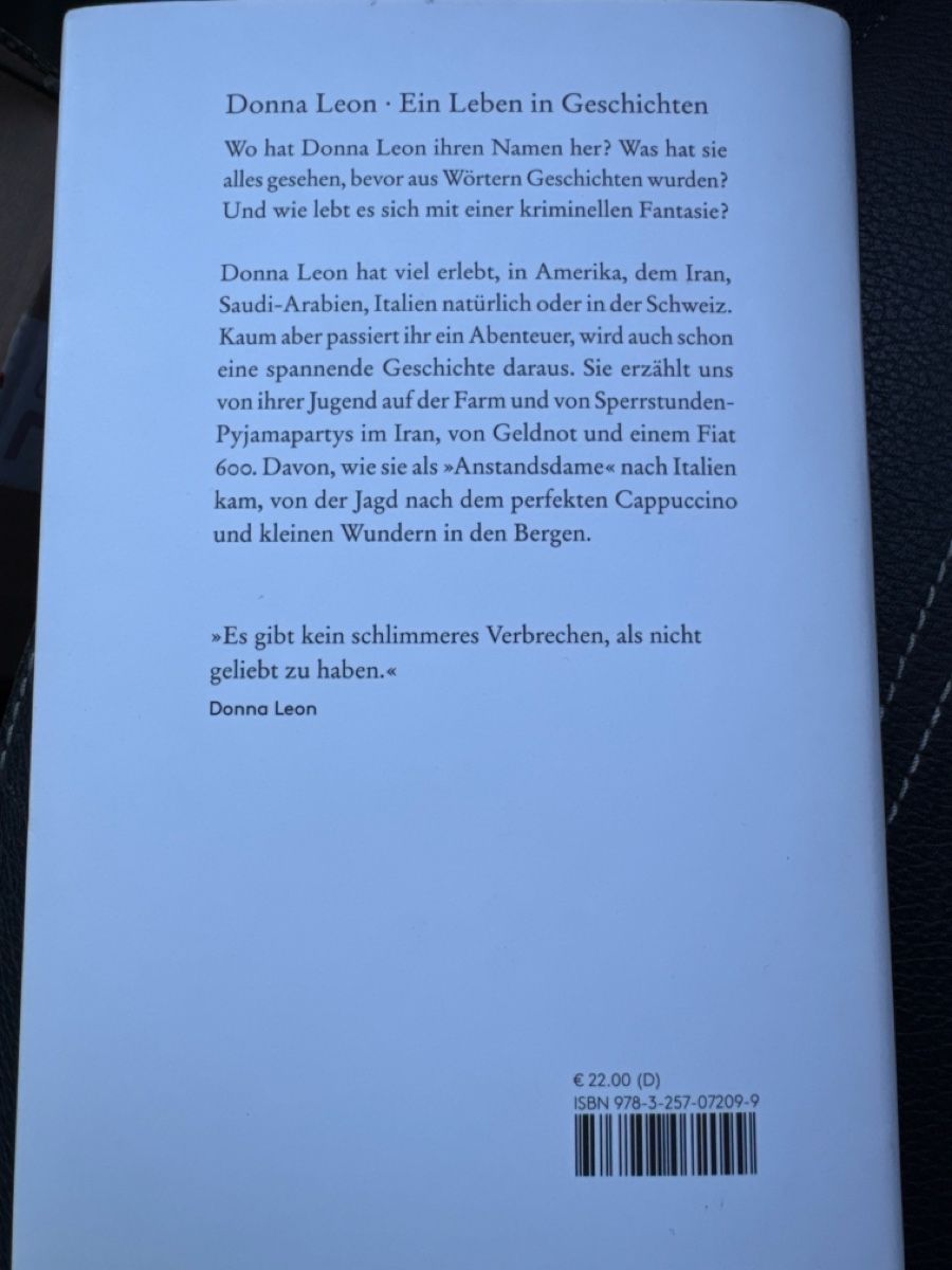 Libri: Donna Leon: Ein Leben in  Geschichten Diogenes – Usato da Zürich venduto da Smarties13 1