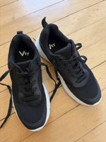 Vty Sportschuhe schwarz Groesse 40 neuwertig