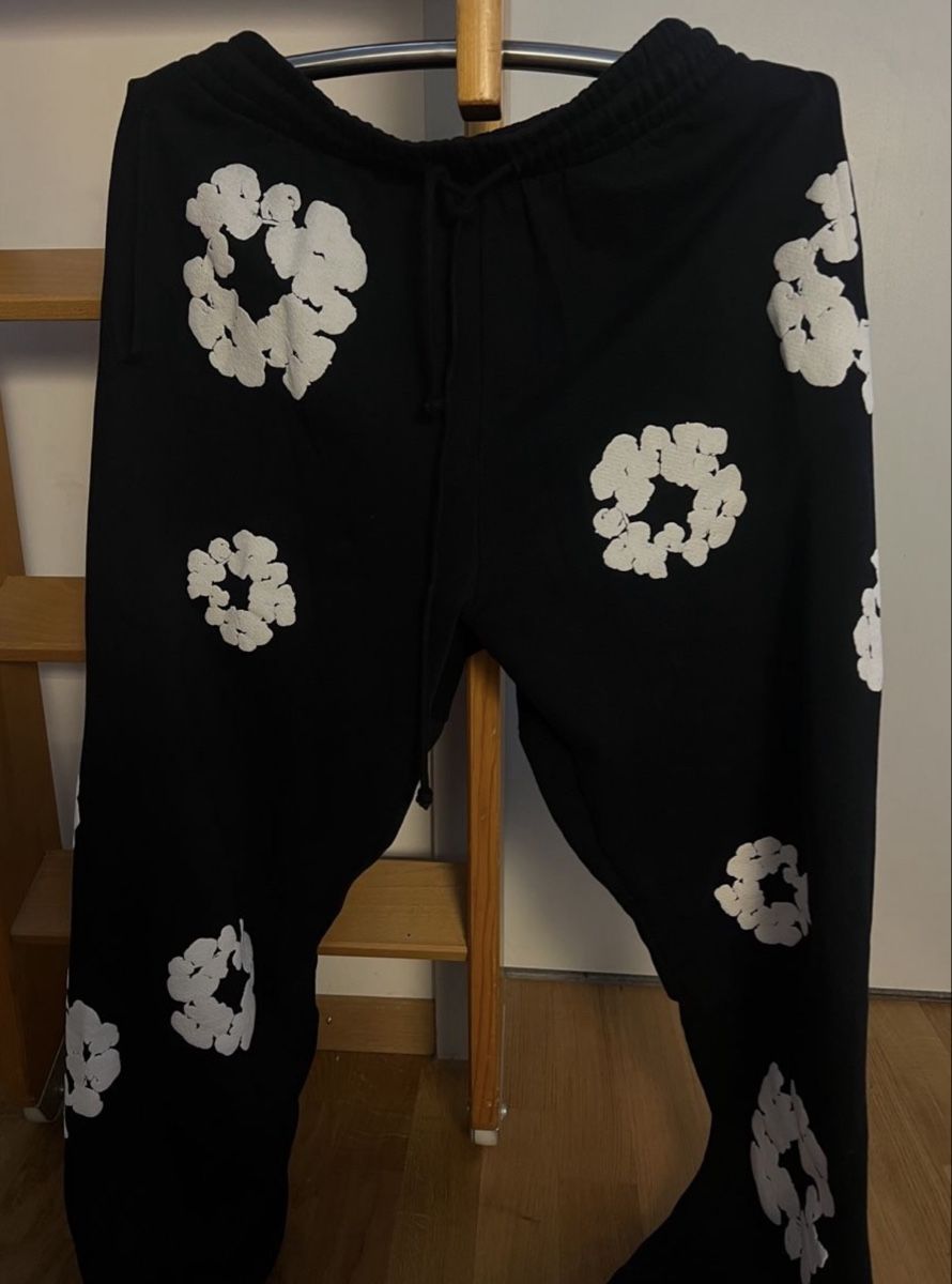 Lotti di vestiti: Denim Tears Jogginganzug Original – Nuovo (secondo la descrizione) da Bern venduto da lemo44 3