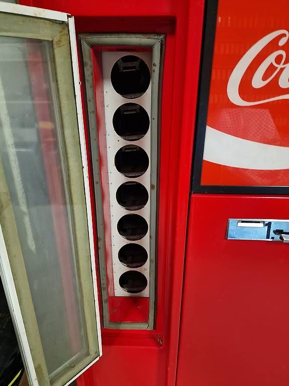 Coca-Cola Altro per Gastronomia & Hotel: Coca-Cola Automat – Usato da Spreitenbach venduto da Lexus558 4