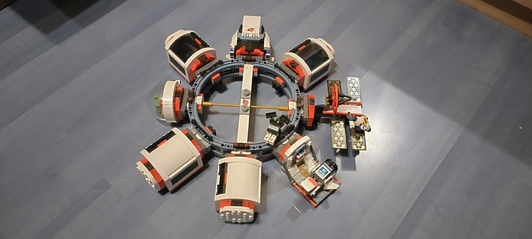 Lego Kit di costruzioni: Lego City 60433 - Station spatiale modulaire – Usato da Vuisternens-Ogoz venduto da FoxPeak 1