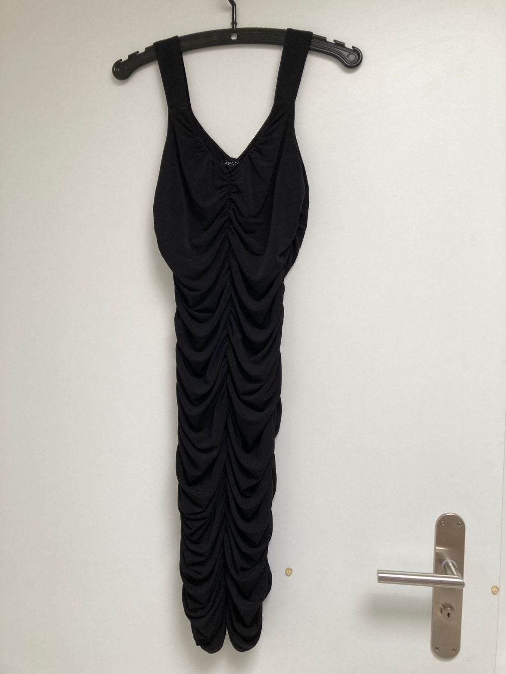 Kleider: Kleid Abend/Cocktailkleid schwarz 36 – Gebraucht aus Glattpark (Opfikon) von Pangie 3