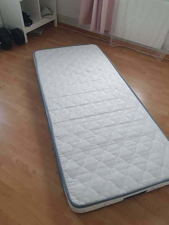 Matratzen: Matzraze 90/200 – Gebraucht aus Goldau von dbo_bd5s 3