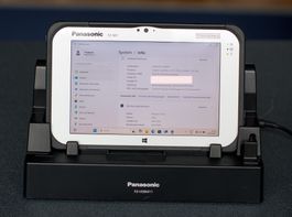 Panasonic Toughpad FZ-M1 mk3, 8GB RAM und Dockingstation
