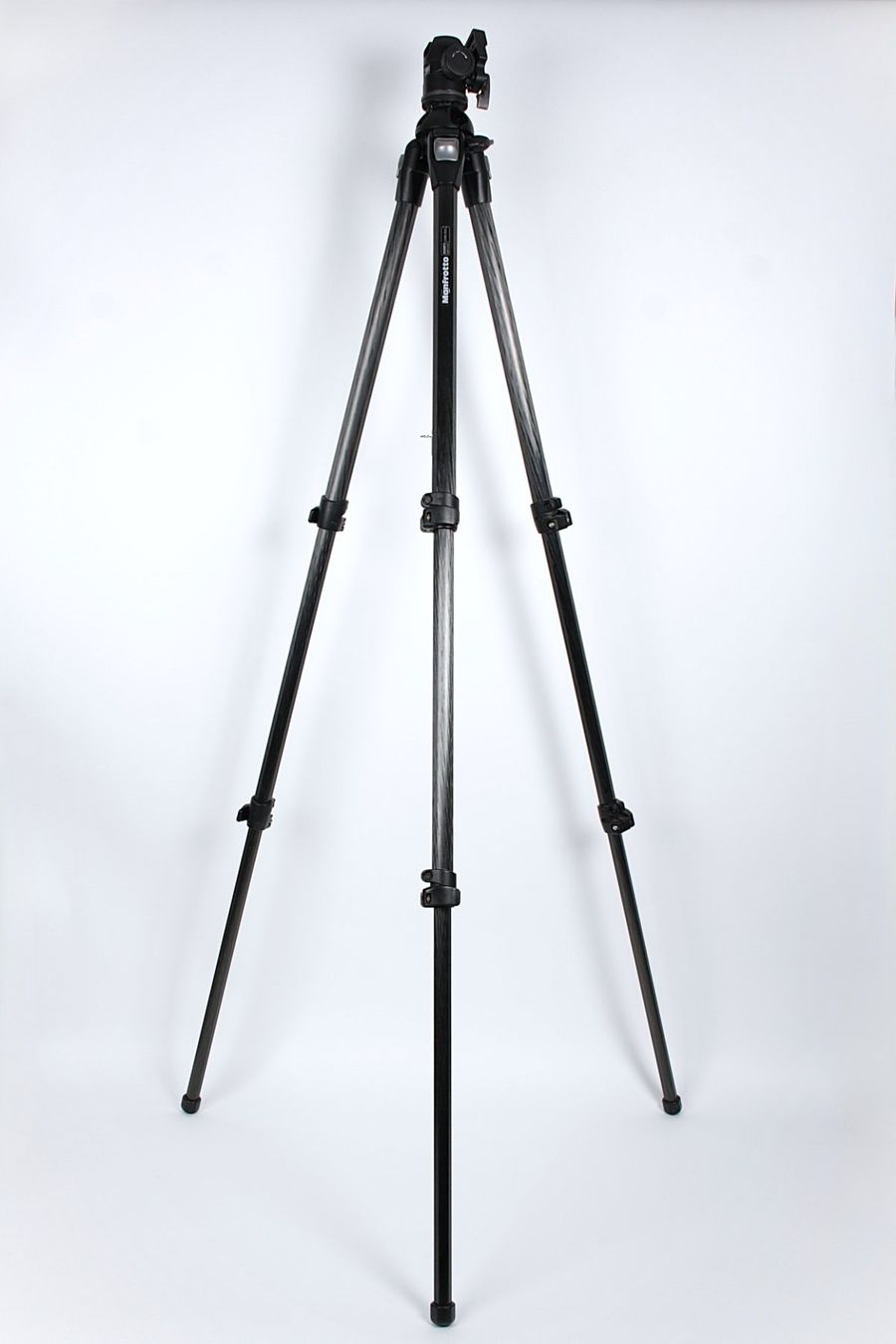 Manfrotto Treppiedi & Teste: MANFROTTO Carbonstativ mit Kugelkopf – Usato da Zollikofen venduto da Restwert_Zollikofen 2