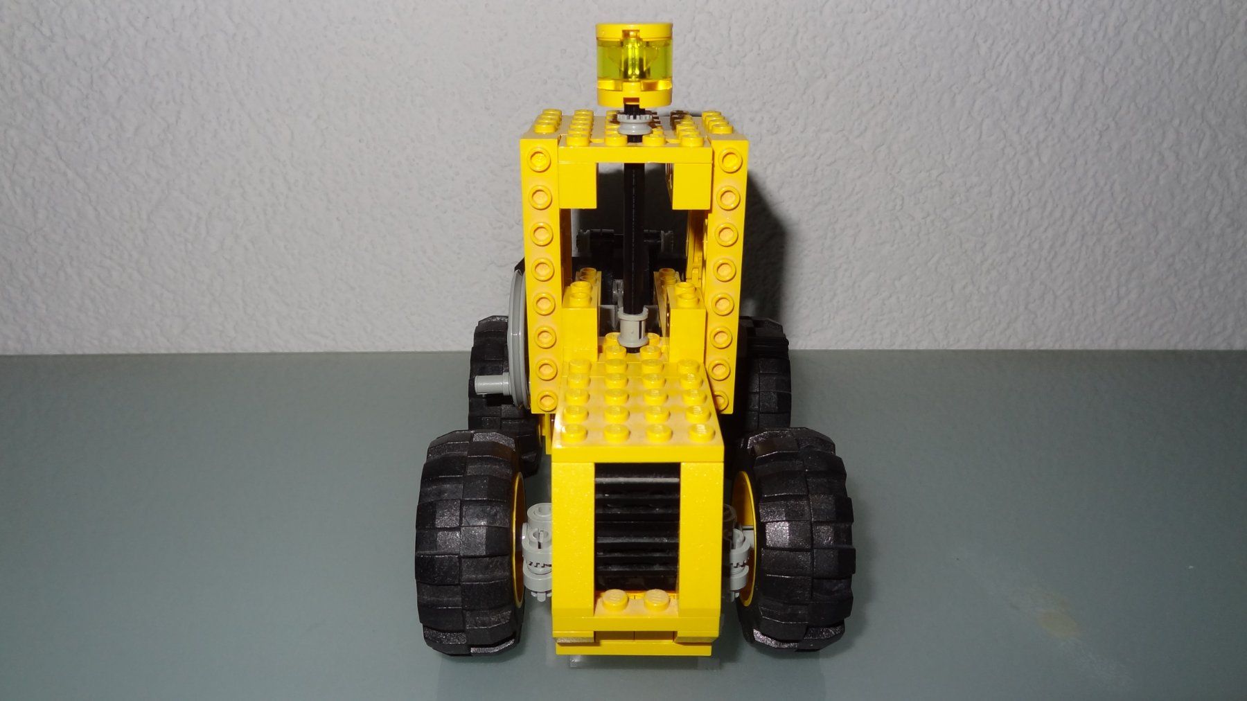 Lego Spielzeuge: Lego Technic 8828 Front Lader von 1992 – Gebraucht aus Winterthur von Blueedition 3