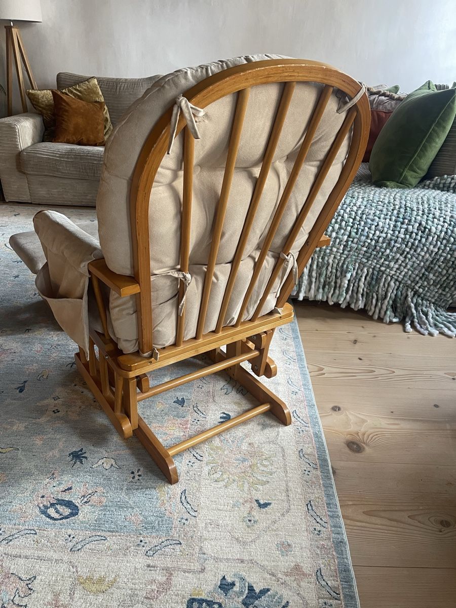 Poltrone: Gemütlicher Gliding Chair mit Gliding Hocker – Usato da Sursee venduto da evelinesuter1 6