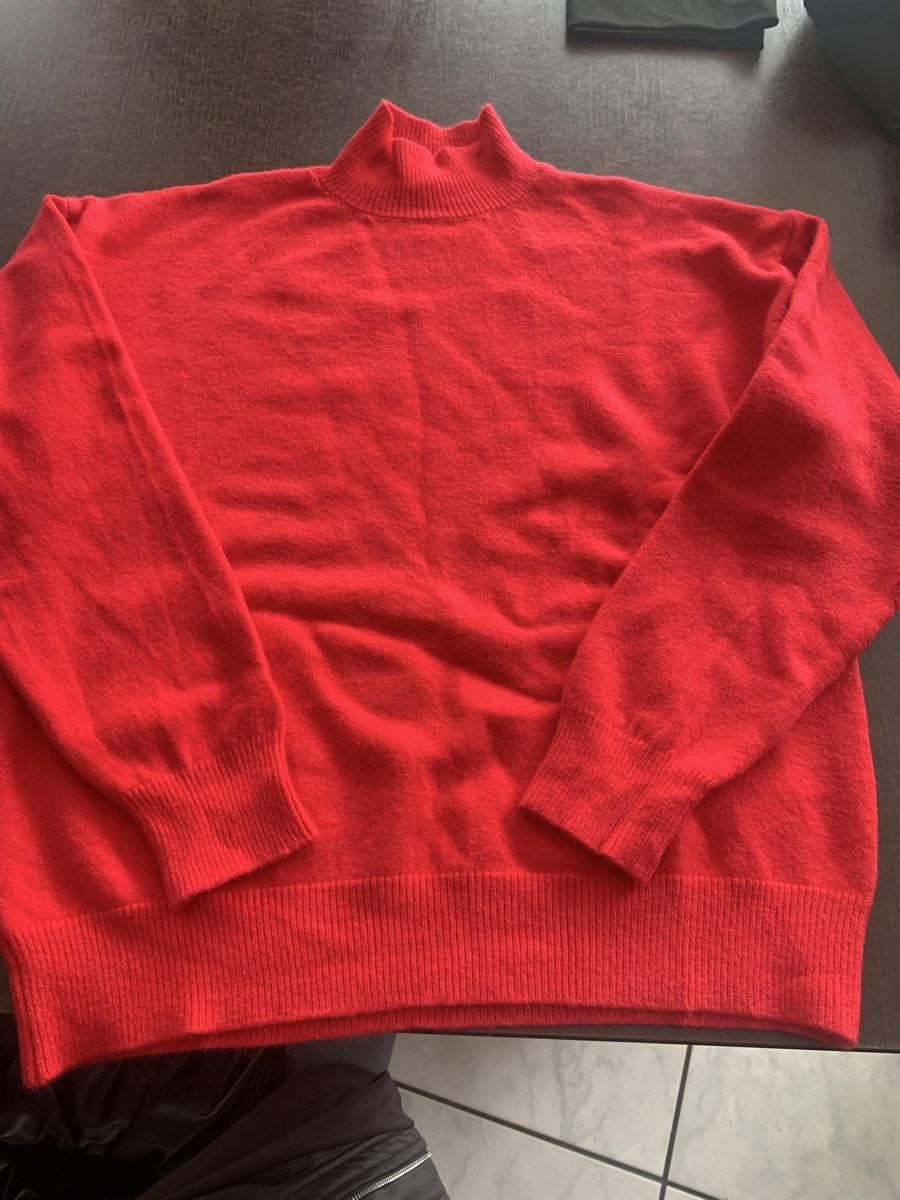 Pulls & Sweat-shirts: Pull taille XS – Neuf (Voir description) à Domdidier par qatar1973 2