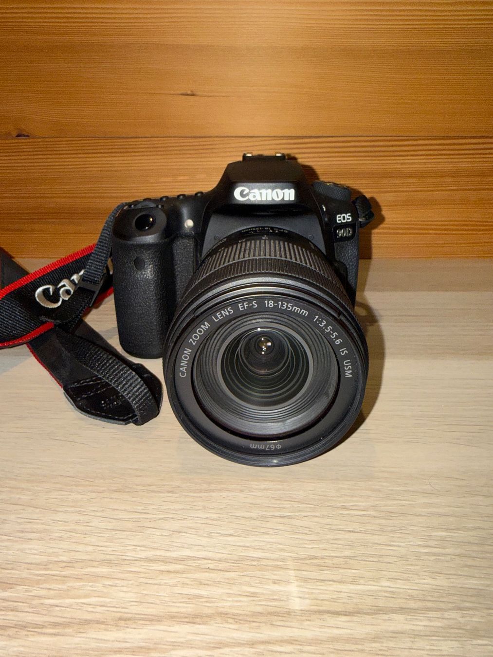 Canon Fotocamera: Canon EOS 90D + EF-S 18-135mm IS USM – Usato da Bönigen venduto da Andy_7726 2