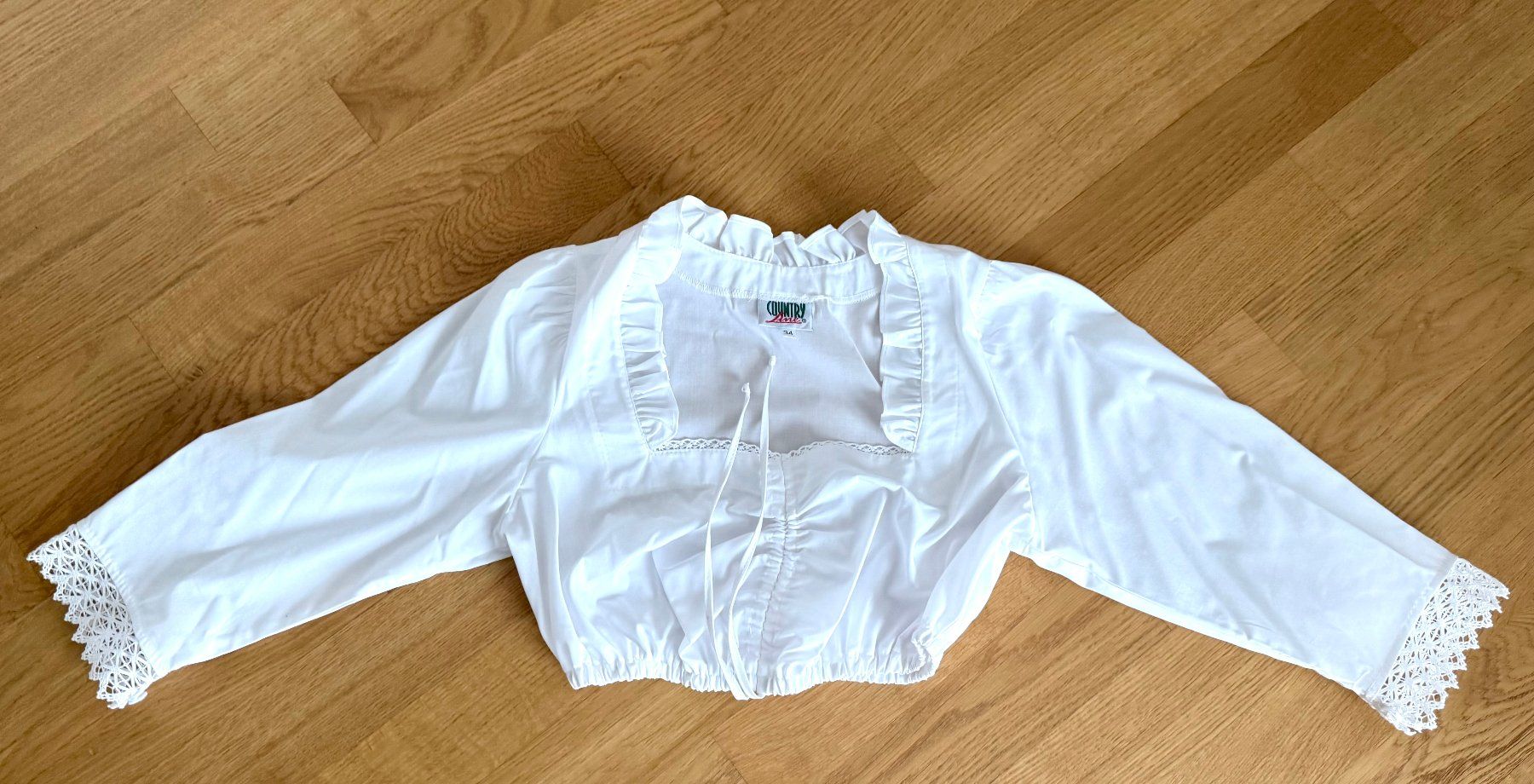 Vestiti: Dirndl & 3 Blusen & 3 Schürzen – Nuovo (secondo la descrizione) da Frauenkappelen venduto da HDPerle 9