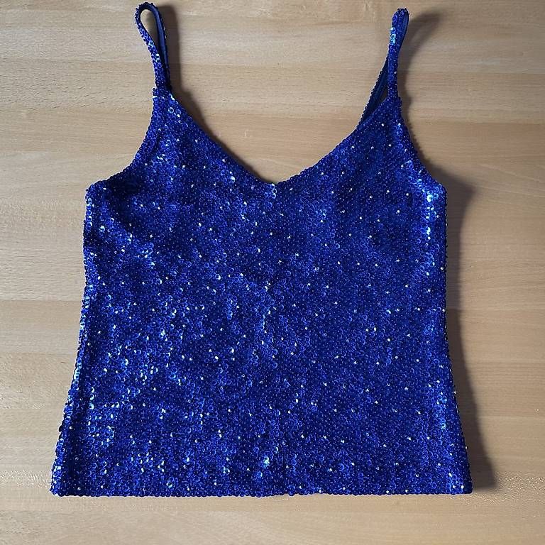 Top: Top mit Pailletten, NEU – Usato da Kriens venduto da Angie88