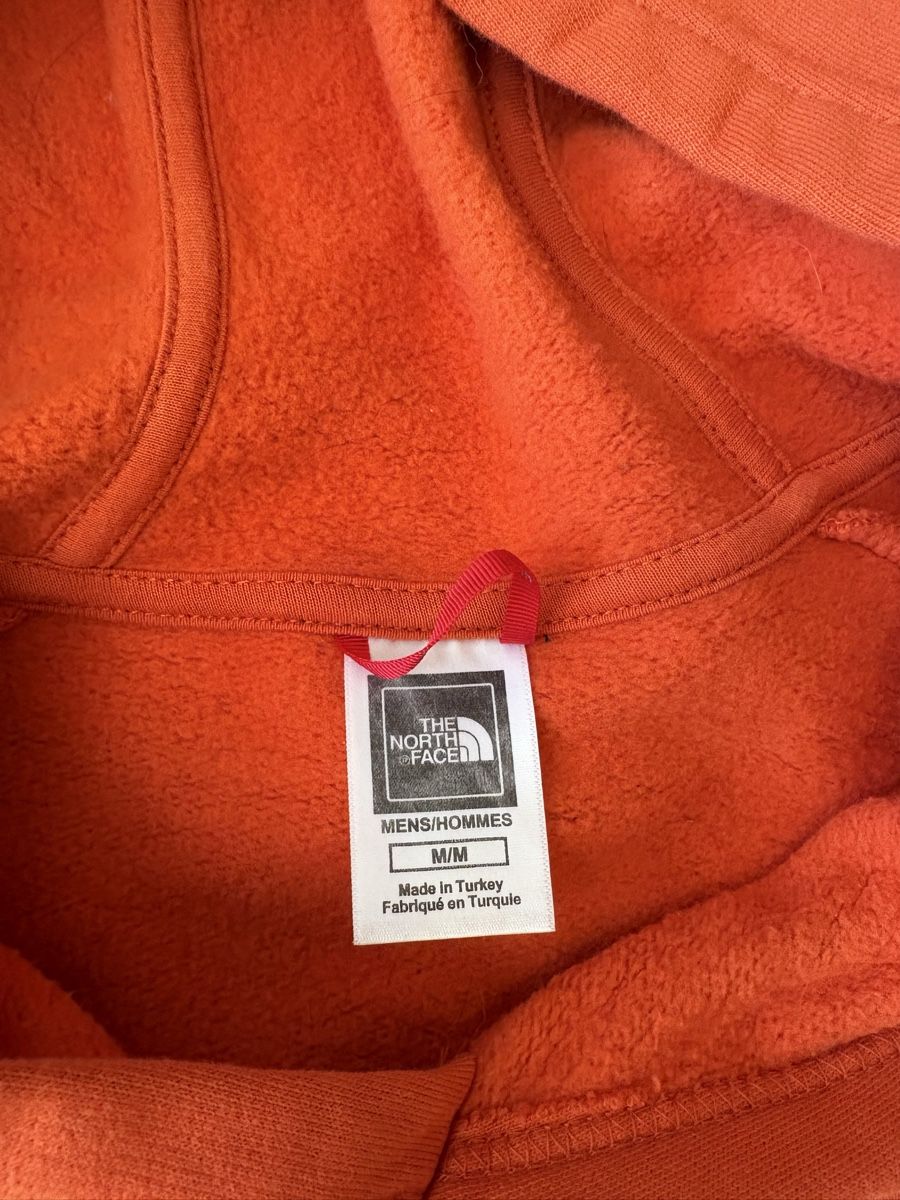Maglioni & Felpe: The North Face pull à capuche orange – Usato da Petit-Lancy venduto da cir_26qs 2