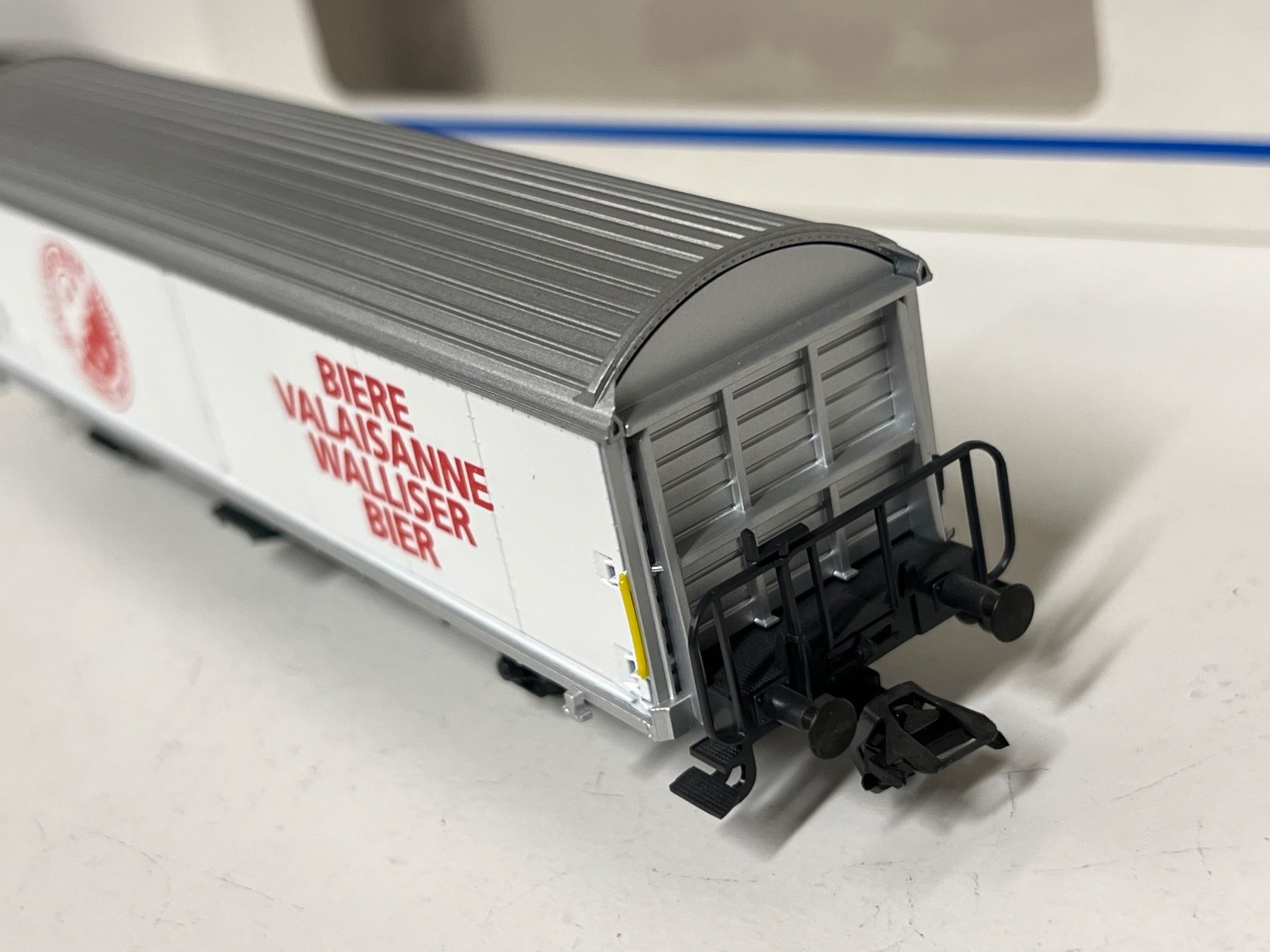 Märklin Modellini di ferrovie: Märklin CFF WAG HBILS-VY BIERE VALAISA – Nuovo (secondo la descrizione) da Neuenhof venduto da ludovicco 3