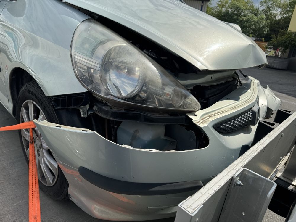 Honda jazz accidenté