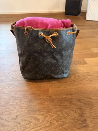 Louis Vuitton Noé Petit