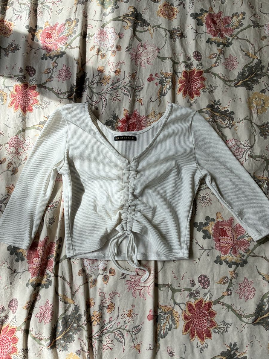 Top: White cropped top with drawstring - Size S – Usato da Zürich venduto da m_qsl7