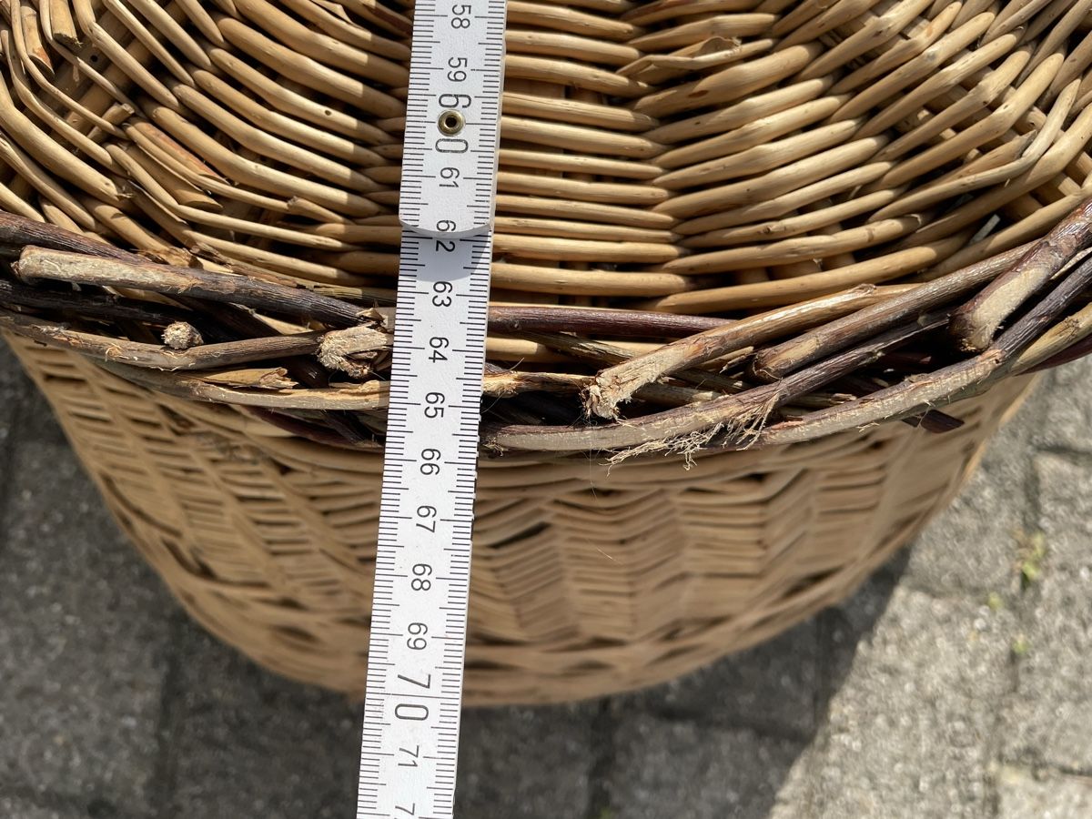 Altro per la casa: Grosser alter Weidekorb 90cm leicht defekt – Usato da Niederbüren venduto da poschti 7