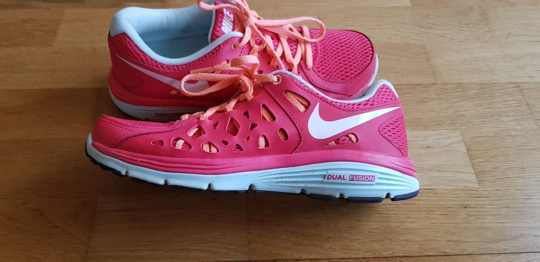 Nike Scarpe da donna: Nike Air Max  Gr:38   -24cm – Usato da Morens FR venduto da Kiscica