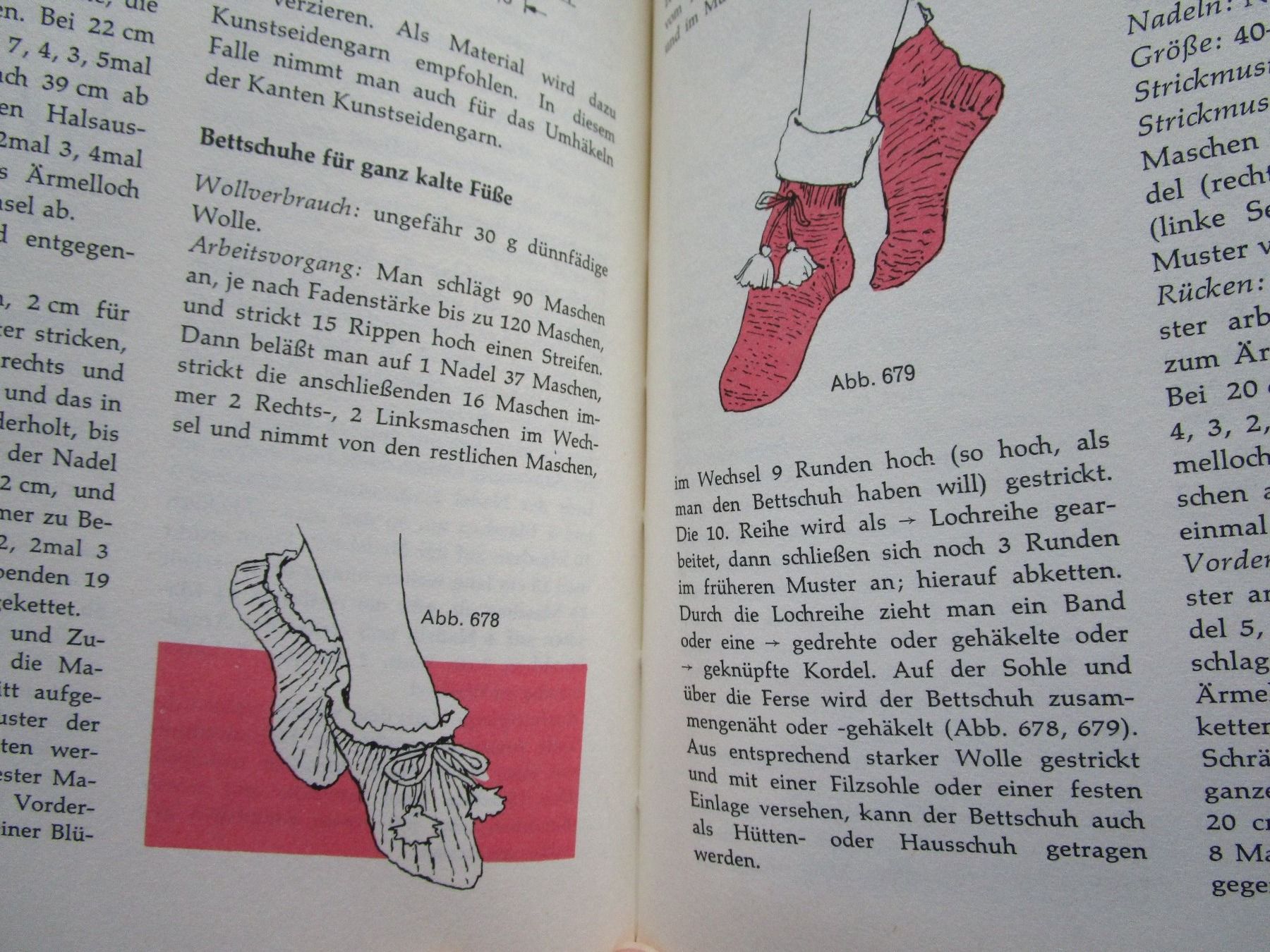 Livres: Handarbeitsbuch / mit Massband Nadel Garn und Schere – D'occasion à Grenchen par Uhus15 3