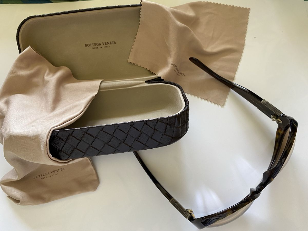 Bottega Veneta Occhiali & Lenti: Lunettes de soleil Bottega Veneta – Nuovo e nell'imballaggio originale da Bouveret venduto da wes_7zll 2
