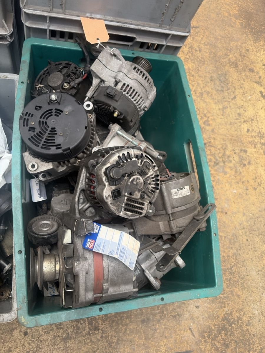 Volkswagen Alle Autoersatzteile: Alternatoren – Gebraucht aus Birrwil von deg_67jl