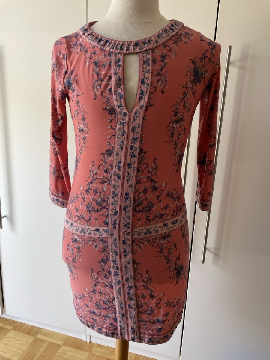 Vestiti: Robe BCBG MaxAzria  – Usato da Montagny-la-Ville venduto da Sissi-Sissi