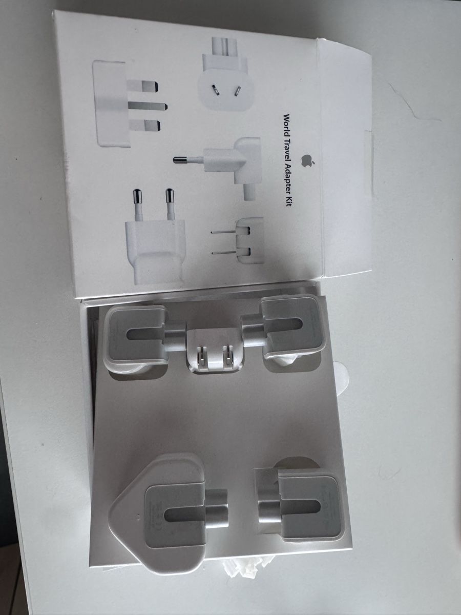 Apple Unità & Adattatore: Apple world travel adapter kit – Nuovo (secondo la descrizione) da Zürich venduto da ivn_pr75 1