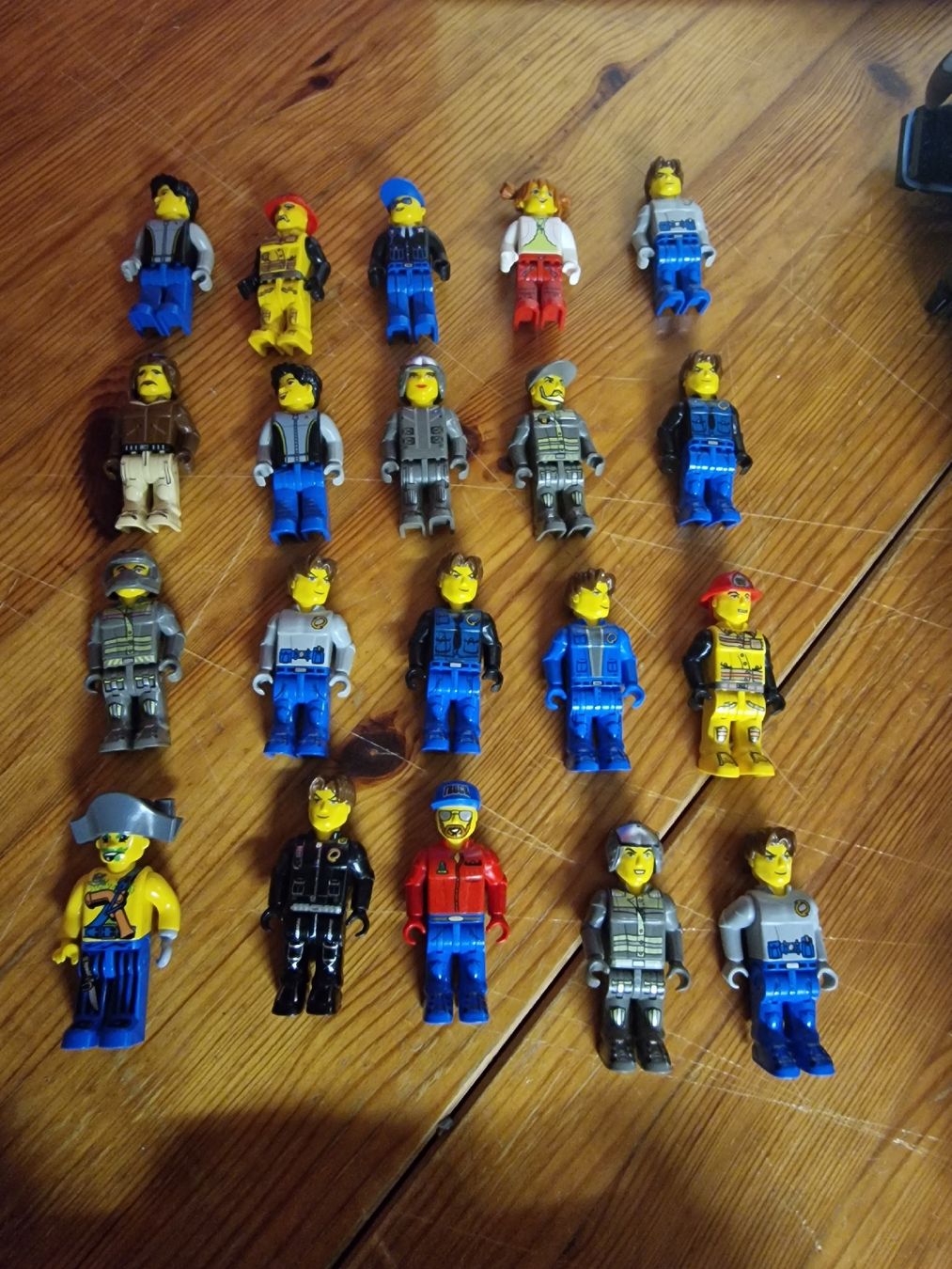 Lego Jeux de construction: lego convult  – D'occasion à Herzogenbuchsee par ioa_zcm6 2