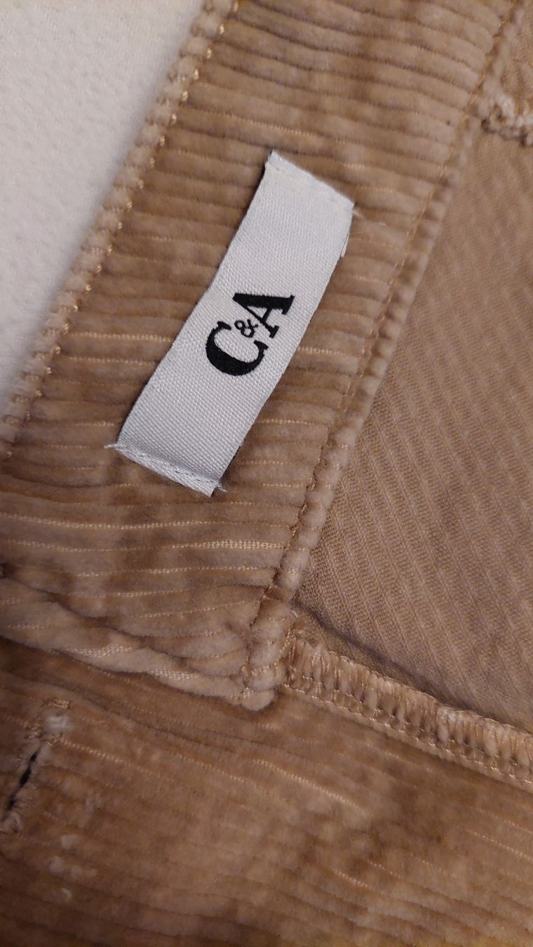 C&A Gonne: Cord Rock Manchester - beige - Gr. 42 – Usato da Oberwil BL venduto da Hunajakakku 4
