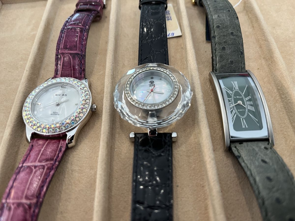 Orologi: 3 Damenuhren neu  – Nuovo (secondo la descrizione) da Beckenried venduto da Beggo51 2