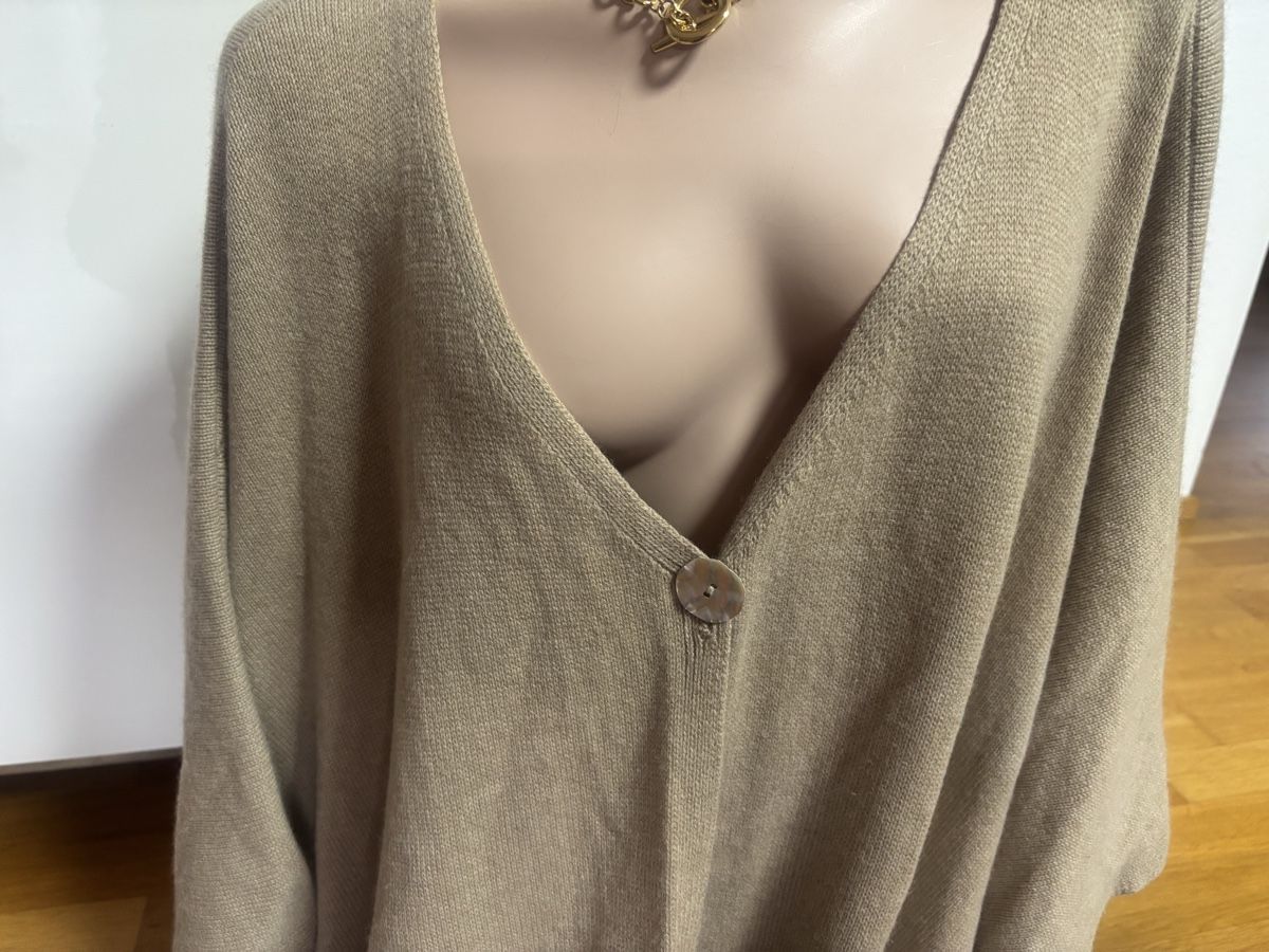 Autres vêtements femmes: Poncho Kaschmir Onesize – D'occasion à Winterthur par san_wd8j 2
