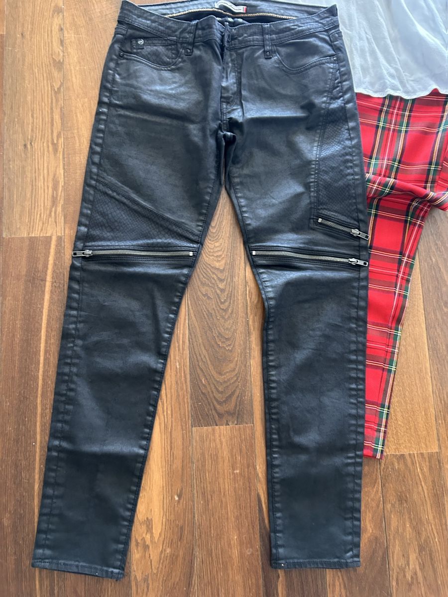 Zara Lotti di vestiti: Kleiderpaket mit Hosen und Bluse, M – Usato da St. Gallen venduto da jojan 2