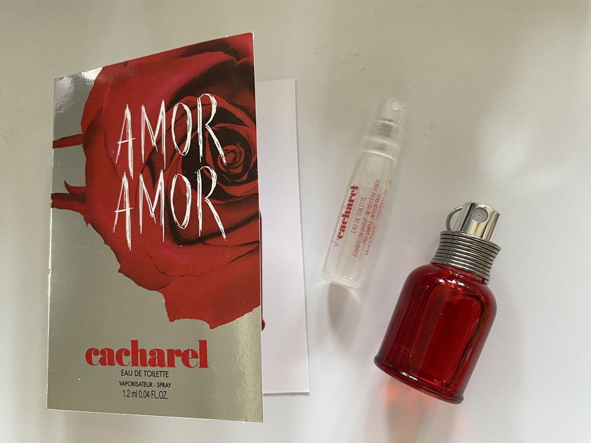Cacharel Profumi & Eau de Toilette: Miniatures Amor Amor Cacharel – Nuovo (secondo la descrizione) da Bouveret venduto da wes_7zll