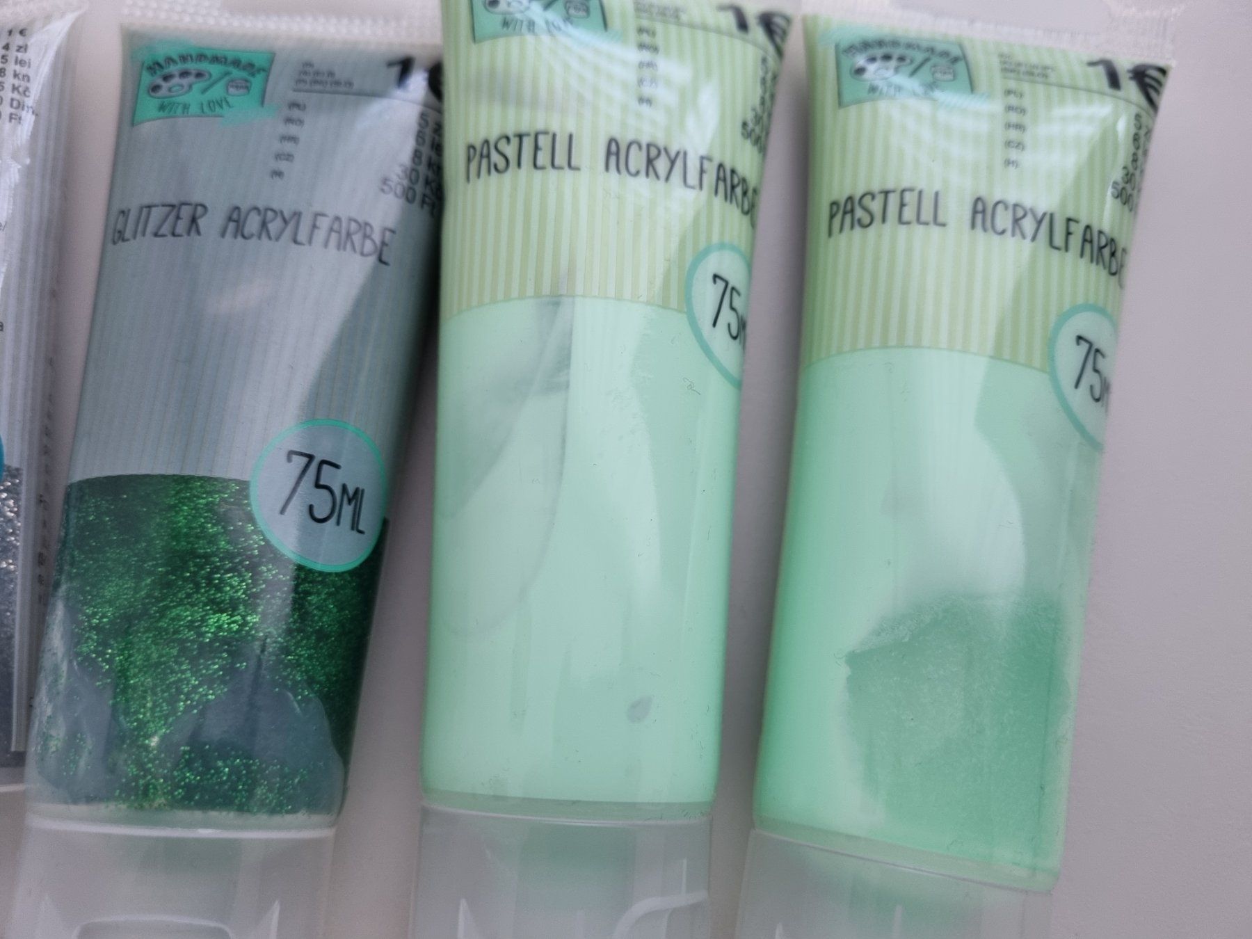 Colori: 4 Stück Acrylfarbe 2x mit Glitzer 2x ohne – Nuovo e nell'imballaggio originale da Zofingen venduto da Felpa 2